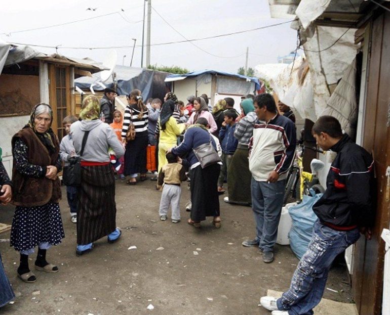 Al via sgombero insediamento abusivo in via del Foro Italico