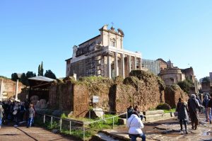 ROMA ANTICA Il Tempio del Divo Giulio
