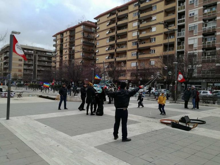 Tragedia a Roma: Un’anziana viene colpita da una pallonata e muore