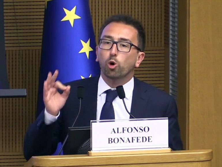 CRISI DI GOVERNO Bonafede assicura che il M5S supporterà Conte