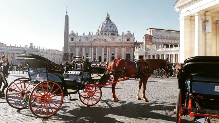 ROMA Riforma botticelle, Oipa: “Cavalli in pensione siano tutelati”