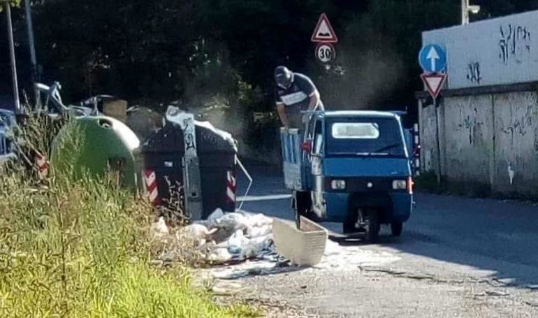 La Raggi scrive: “Trovare una soluzione che scongiuri una gravissima crisi dei rifiuti”