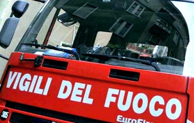 ARDEA (Rm) — Abitazione in fiamme. Un arresto per incendio colposo