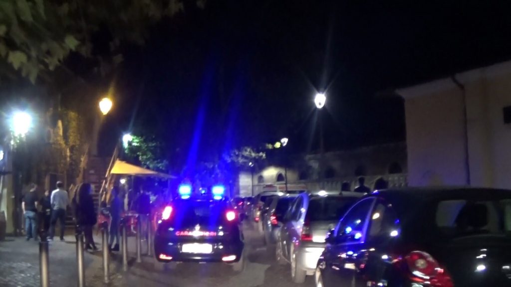 TESTACCIO – MAROCCHINI ROMPONO IL NASO PER RUBARE LO SMARTPHONE