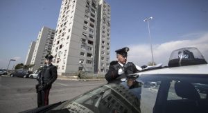 ROMA TOR BELLA MONACA Blitz dei Carabinieri: 7 arresti e…