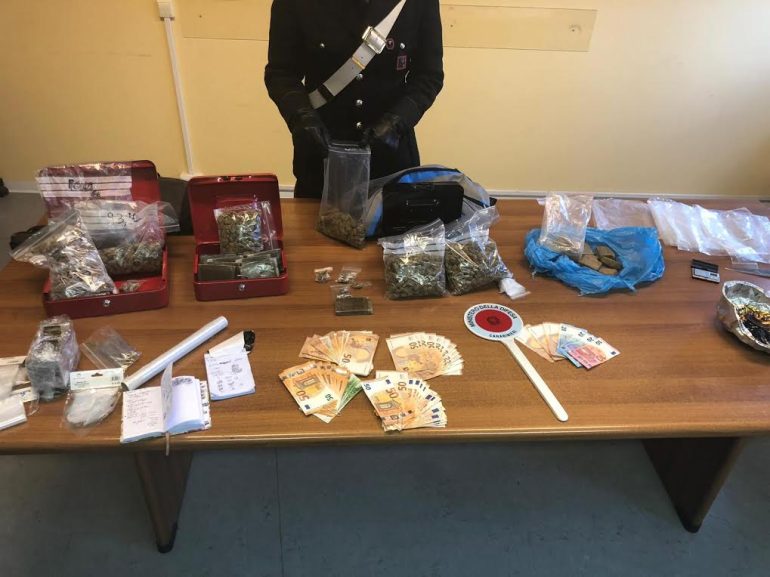 Blitz dei Carabinieri a Cinecittà e a Tor Tre Teste. Tanti arresti