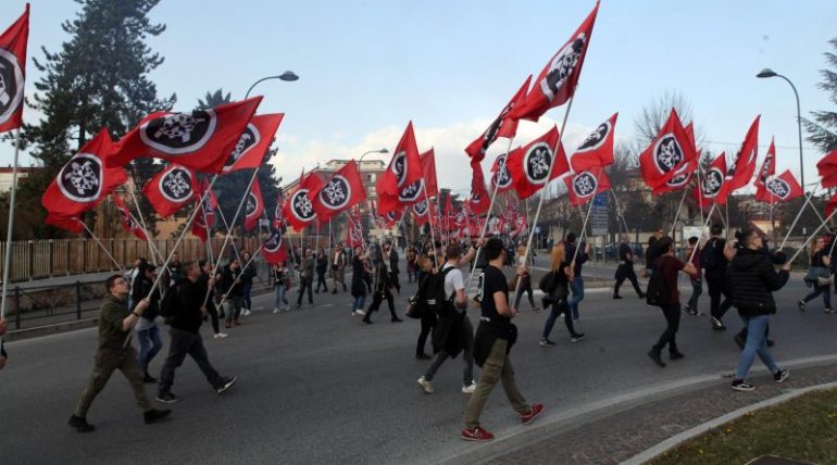 Sardine a Roma Casapound: “Ci saremo, ma senza bandiere”