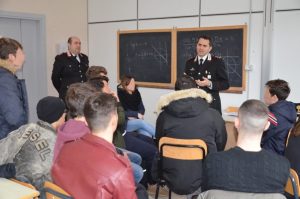 ROMA Carabinieri incontrano gli studenti. Ecco perché