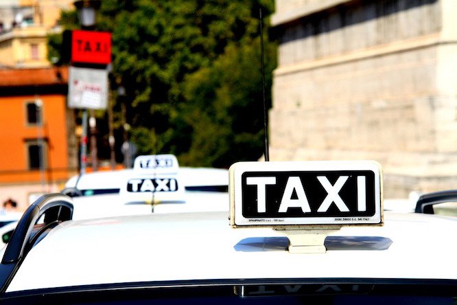 sciopero taxi a roma 5 6 luglio