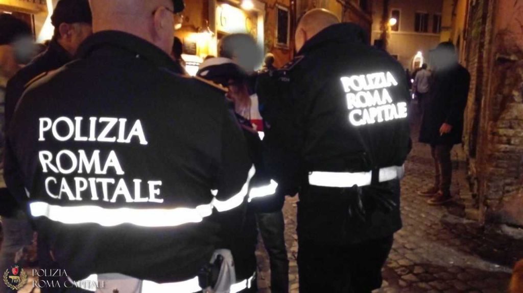 Lite tra gruppi rivali: movida romana finisce nel sangue!