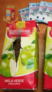 Prenestino – Nascondeva dentro il succo di frutta sostanza stupefacente. “Bevuto”