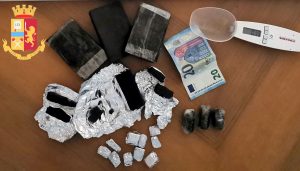 ROMA ESQUILINO Internet point stupefacente: guineano nei guai