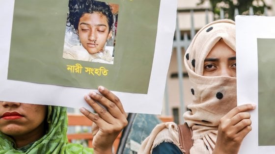 Bangladesh - Bruciata viva a scuola