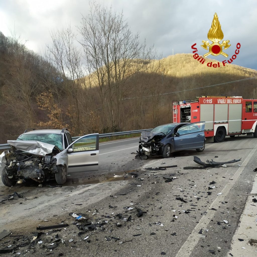 Rieti: incidente tra auto nei pressi di nuovo centro abitato di Accumoli, un morto