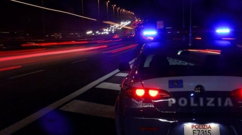 ANZIO Polizia spara contro rapinatori durante inseguimento: 1 ferito e 4 arresti