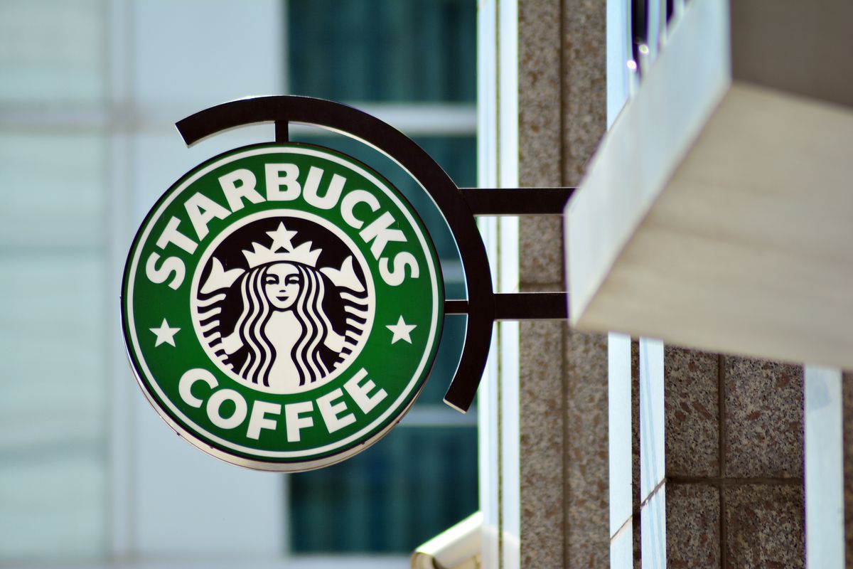 Apre a Roma un nuovo Starbucks : ecco dove