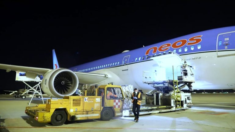 CORONAVIRUS — Ulteriore carico di aiuti dalla Cina: 25 tonnellate di materiale sanitario