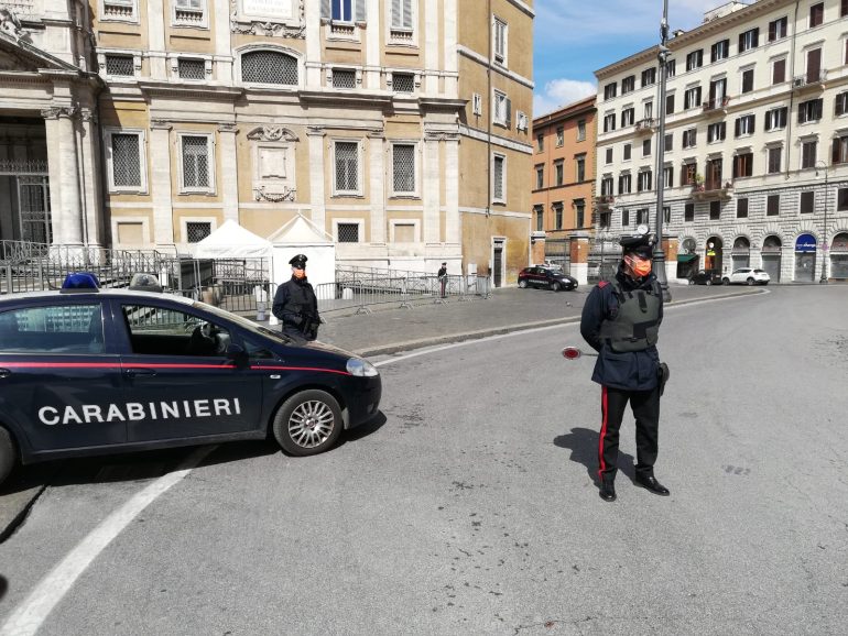 Blitz antidroga a Roma, controlli a tappeto dal Centro alla periferia