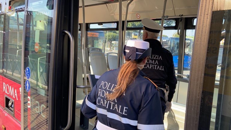 CORONAVIRUS ROMA Ancora controlli Polizia Locale: 78 illeciti