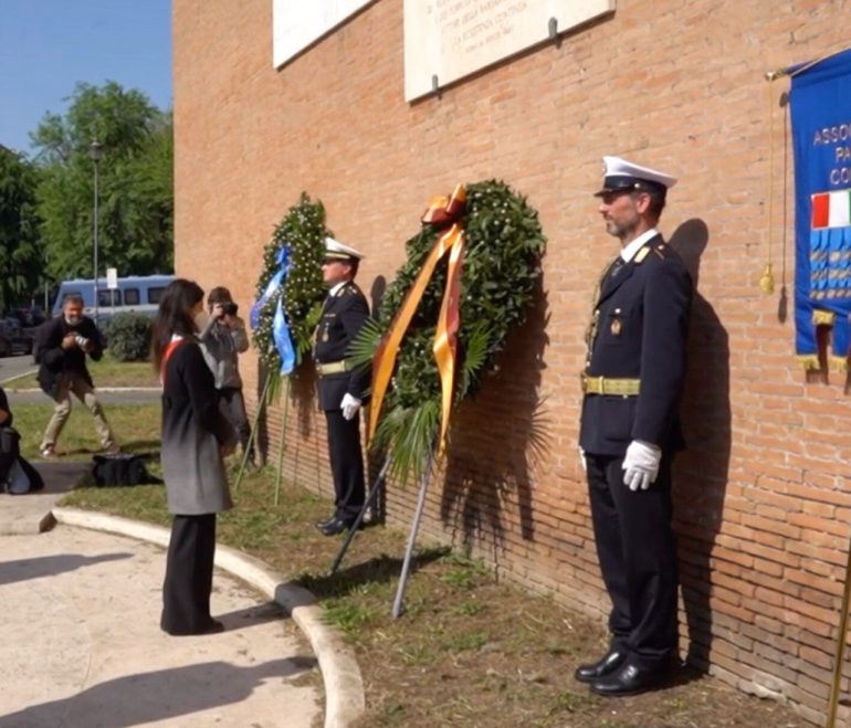 25 aprile Raggi: “L’inizio della costruzione democratica”