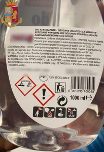 Truffa dei gel igienizzanti: denunciati due cinesi