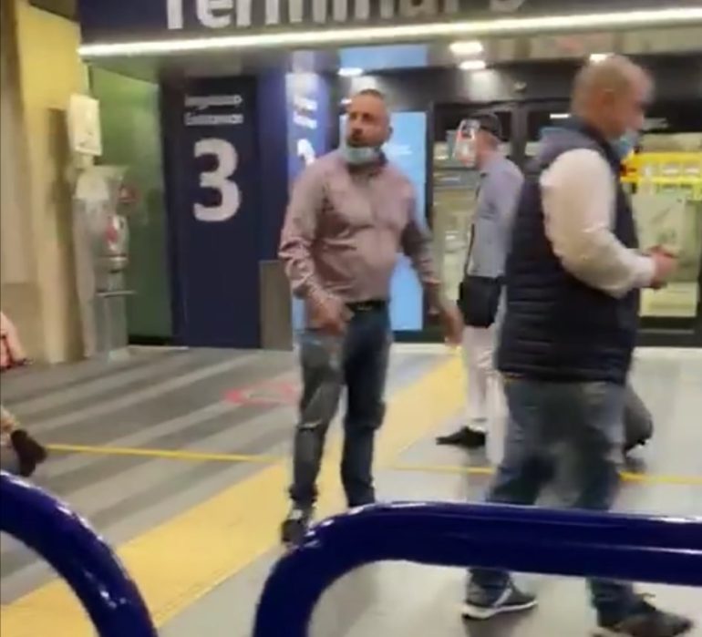 Tassisti abusivi all’aeroporto di Fiumicino. Montino sotto accusa