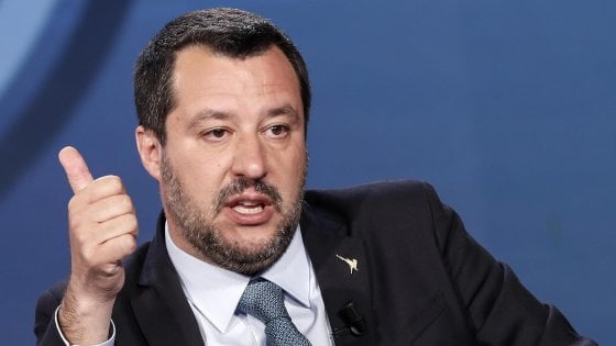 Salvini convoca vertici Ferrovie per risolvere caos treni e ritardi: richiesta chiarezza sul problema