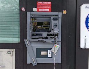 Roma, arrestato il capo della “Banda dei bancomat”