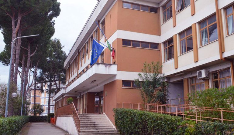 COVID Roma: Chiuse altre scuole per variante brasiliana