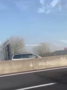 Contromano sulla Roma Fiumicino (VIDEO)