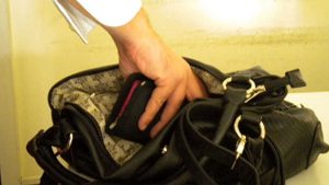 ROMA Ruba la borsa a una donna all’interno di un bar e scappa: arrestato da un poliziotto non in servizio