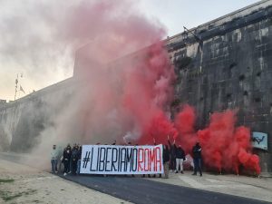 Flashmob di Casapound sul Lungotevere
