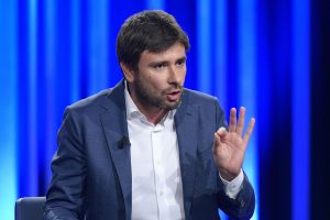 Di Battista Durigon – L’ex deputato M5S: “Deve dimettersi, Draghi intervenga”