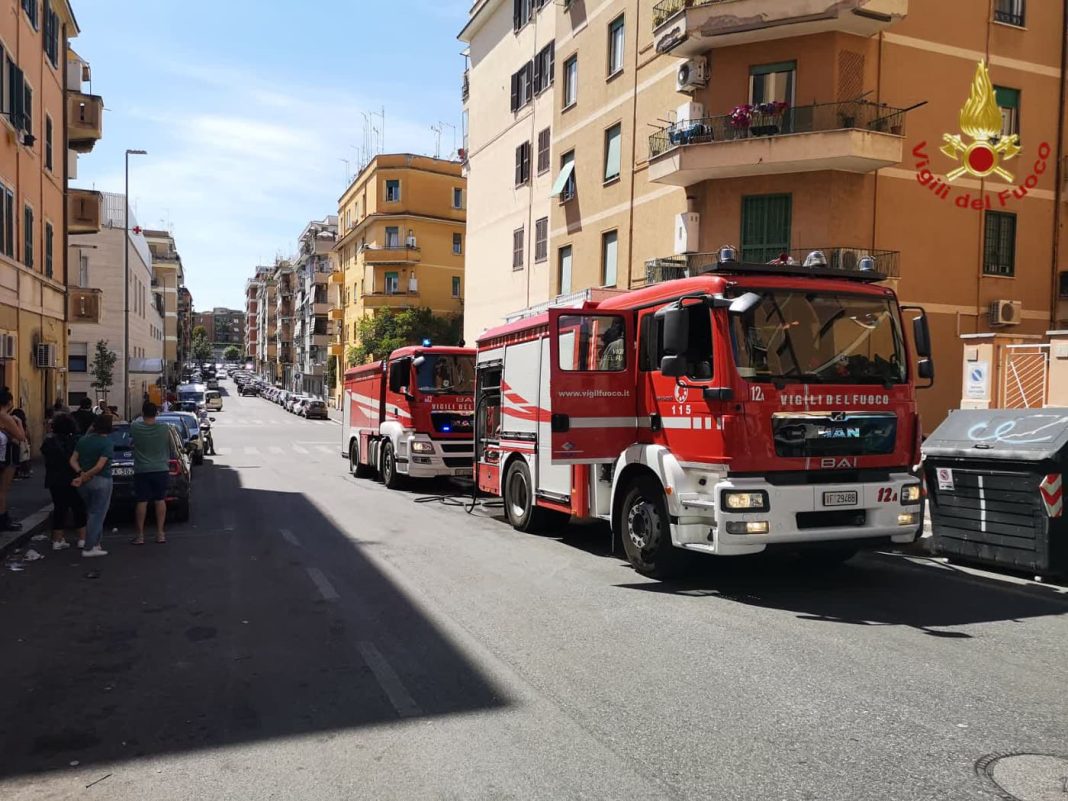 appartamento in fiamme