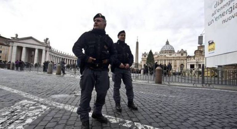 Bomba a San Pietro: scatta l’allarme in Vaticano