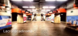 Paura sulla Metro A. Preso sui binari uomo rischia la vita