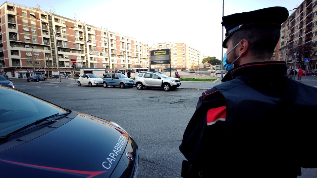 ROMA TORPIGNATTARA Badante infedele ruba migliaia di euro ad anziano: presa