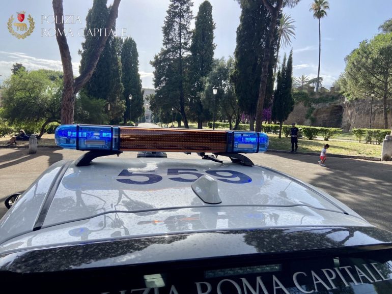 Colle Oppio – non dava più segni di vita. Salvato dalla polizia un 60enne