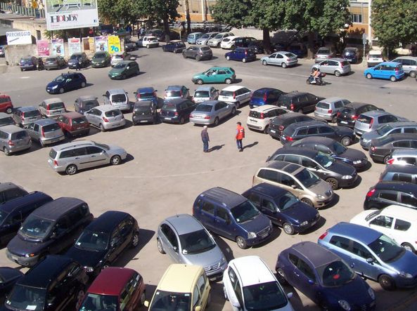roma parcheggi incubo
