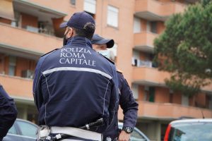 Case occupate a San Basilio, Carabinieri a pugno duro contro gli abusivi