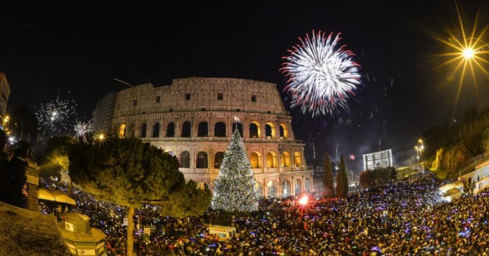 Gualtieri firma l'ordinanza, i botti di Capodanno vietati a Roma
