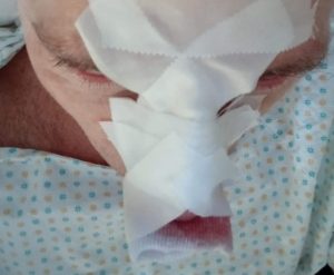 Tor Marancia, uomo aggredito dall’ex moglie davanti ai figli. Immediatamente ricoverato