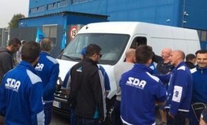 Sciopero corrieri a Roma, la Capitale resta senza pacchi consegnati