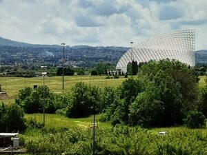 Tor Vergata schok: operai trovano un cadavere in mezzo al prato