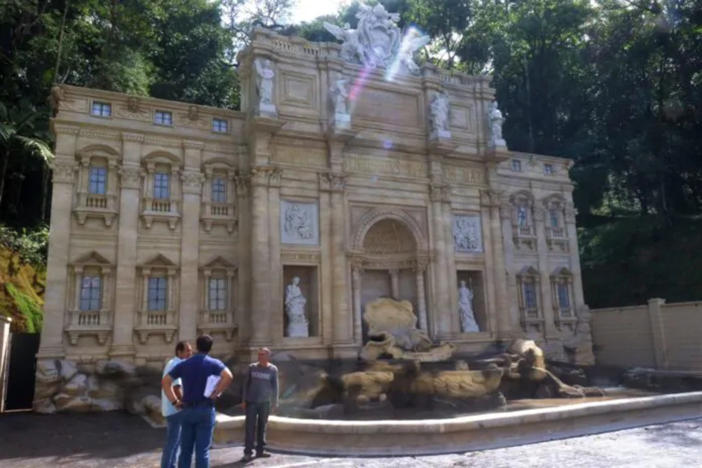 fontana di trevi in brasile 