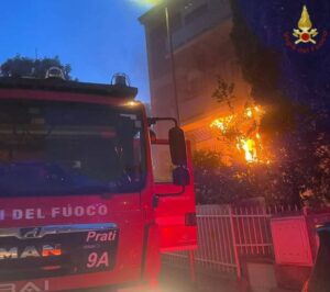 Pauroso incendio a Grottarossa: anziana finisce in codice rosso