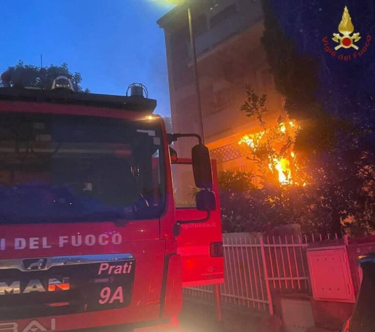 Pauroso incendio a Grottarossa: anziana finisce in codice rosso