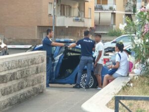 Cornelia, spaccio in pieno giorno davanti alla fermato della metro A