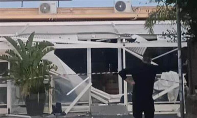Ristorante distrutto da esplosione, paura a Fiumicino