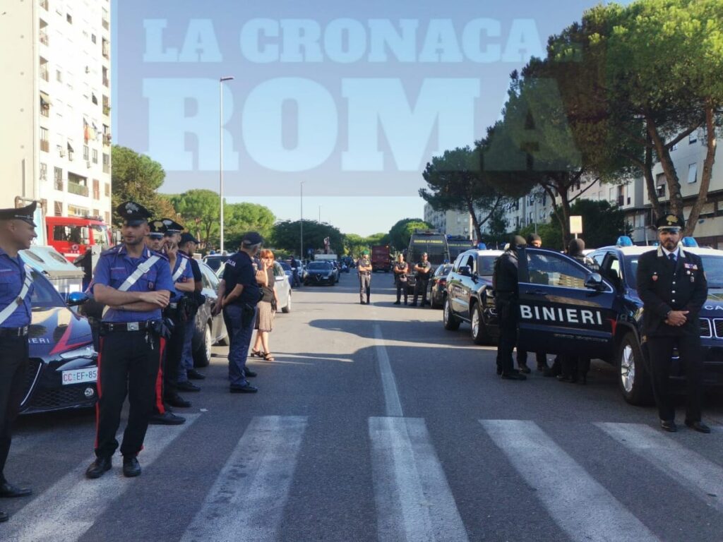 Blitz a Tor Bella Monaca dopo l’omicidio del pregiudicato, centinaia di agenti impiegati